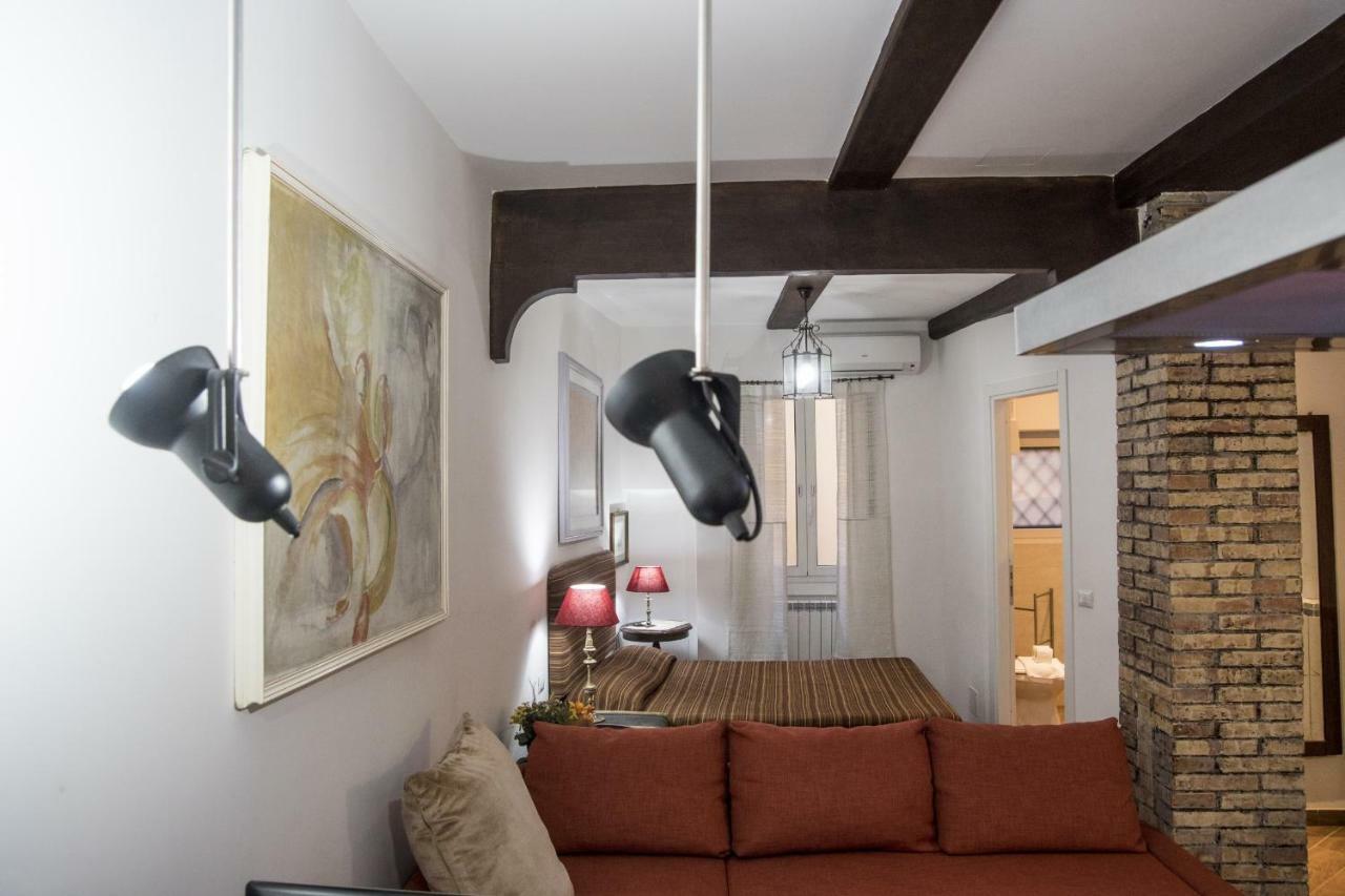Campo De' Fiori Apartment Rzym Zewnętrze zdjęcie